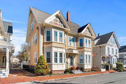 Photo of 7 Horton St #7, Newburyport, MA 01950 (MLS # 73485957)