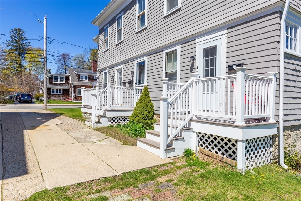 5 Lothrop St