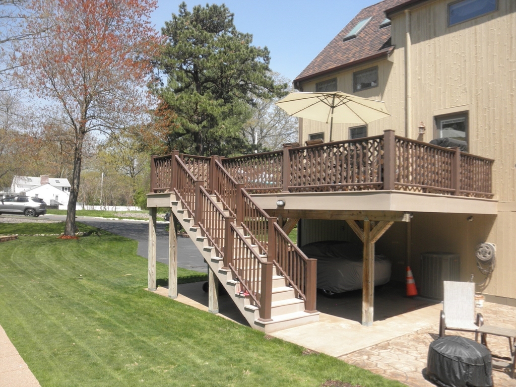 236 Cumberland Ave, North Attleboro, MA Photo #28