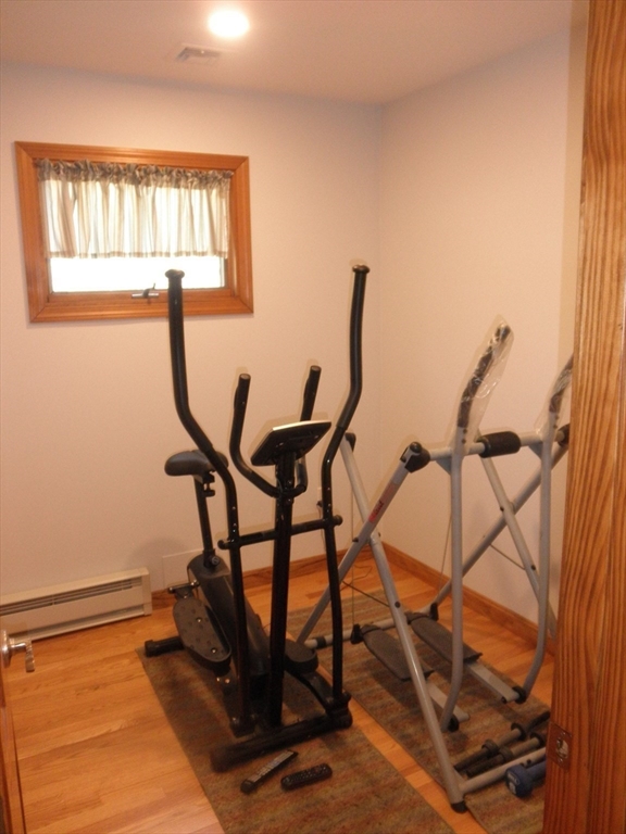 236 Cumberland Ave, North Attleboro, MA Photo #19