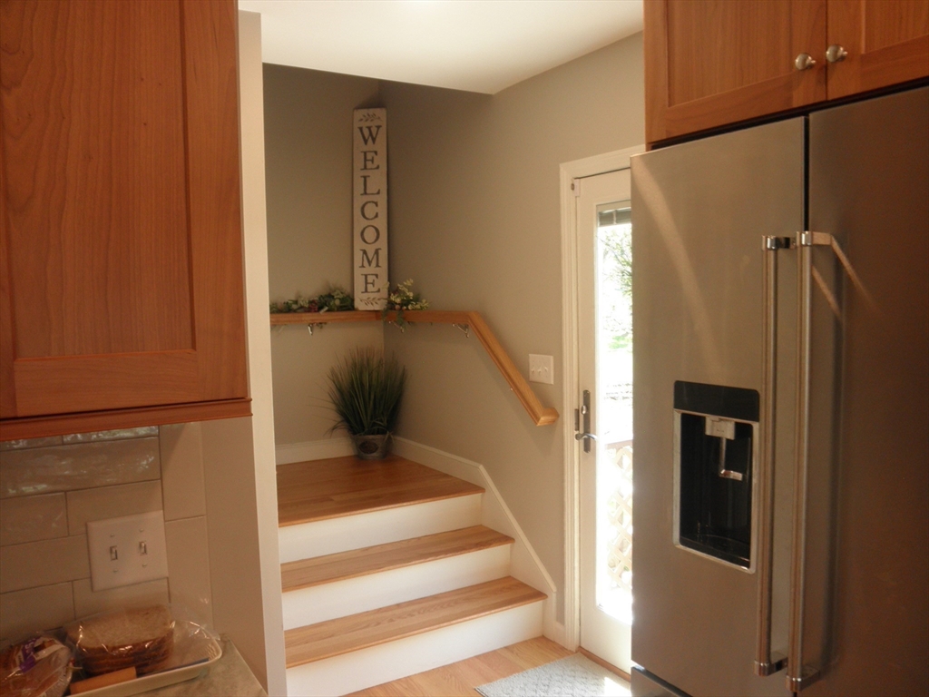 236 Cumberland Ave, North Attleboro, MA Photo #11