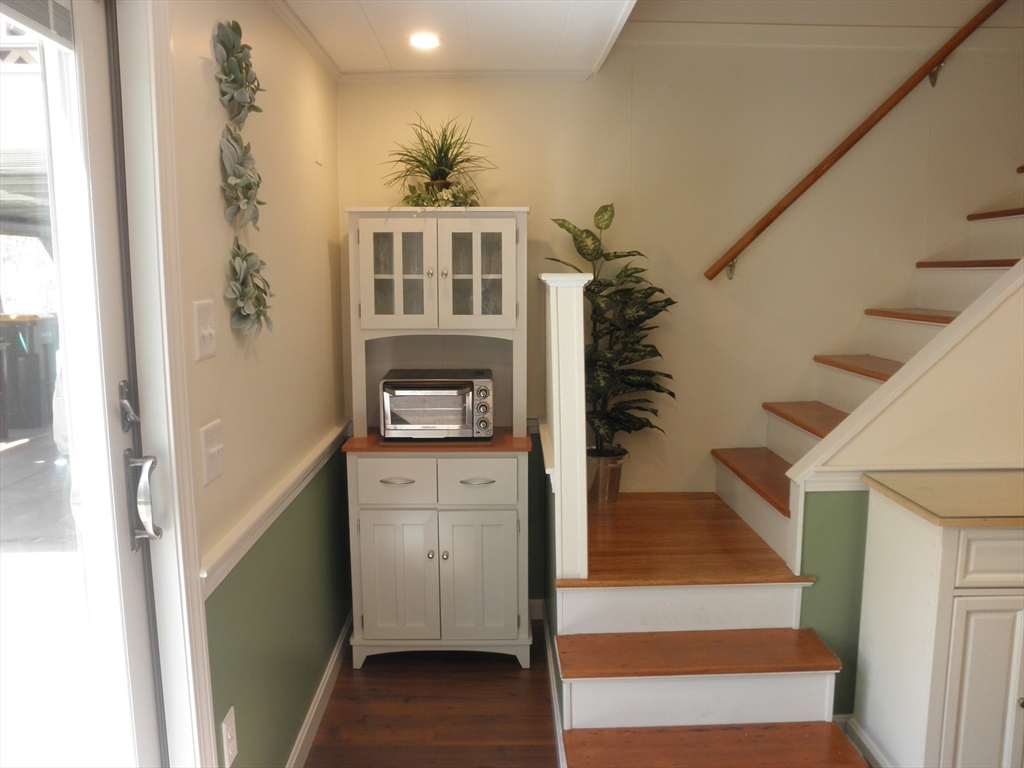 236 Cumberland Ave, North Attleboro, MA Photo #21