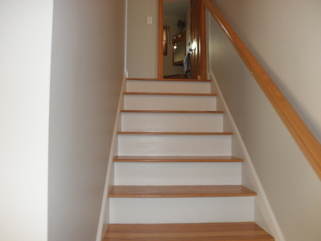236 Cumberland Ave, North Attleboro, MA Photo #12
