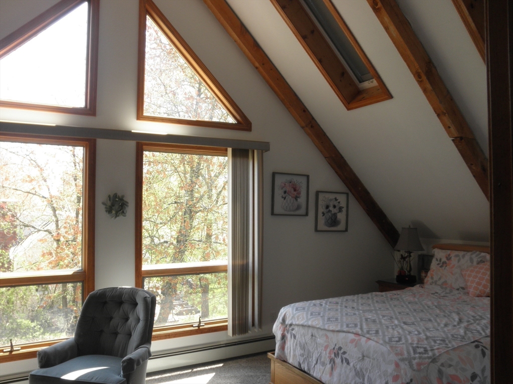 236 Cumberland Ave, North Attleboro, MA Photo #13