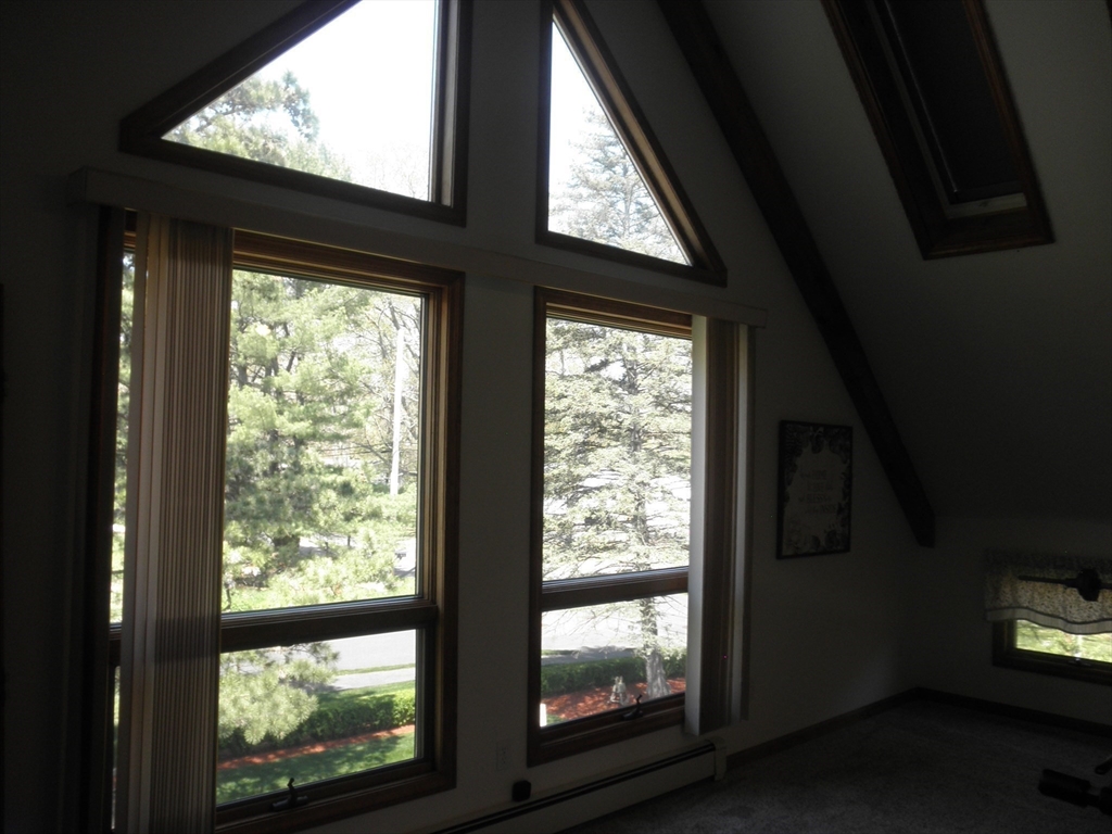 236 Cumberland Ave, North Attleboro, MA Photo #15