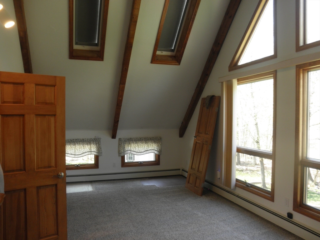 236 Cumberland Ave, North Attleboro, MA Photo #16