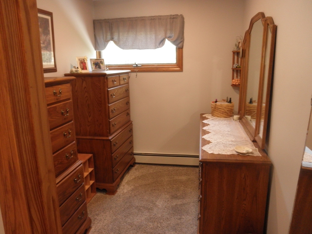 236 Cumberland Ave, North Attleboro, MA Photo #18