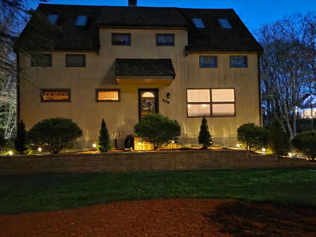 236 Cumberland Ave, North Attleboro, MA Photo #31