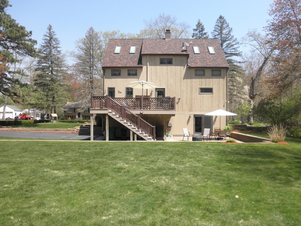 236 Cumberland Ave, North Attleboro, MA Photo #26