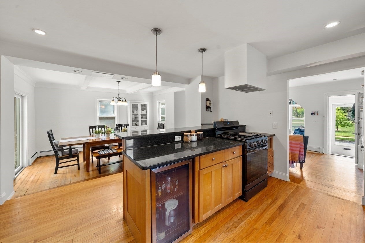 92 Allison St, Newton, MA, 92 Allison St, Newton, MA Photo #6