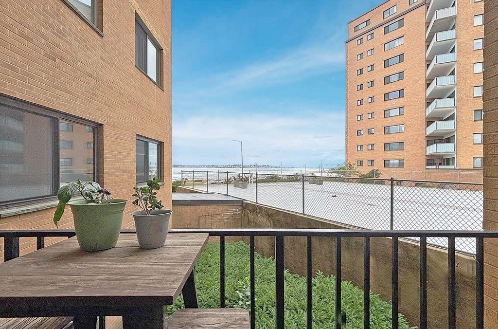 295 Lynn Shore Dr #104, Lynn, MA, 295 Lynn Shore Dr #104, Lynn, MA Photo #5