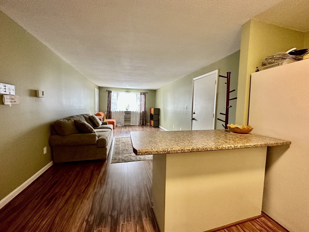 14-B Mayberry Dr 12