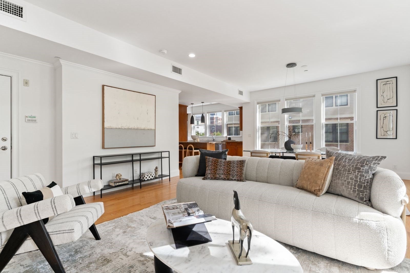 76 Green Street 2