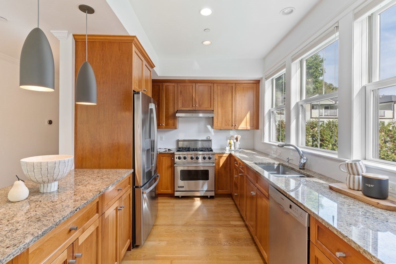 76 Green Street 2