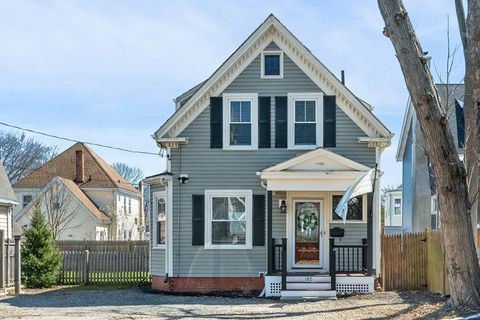 Photo of 185 Burrill Street, Swampscott, MA 01907 (MLS # 73501376)