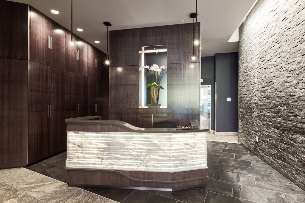 110 Stuart Street 19D