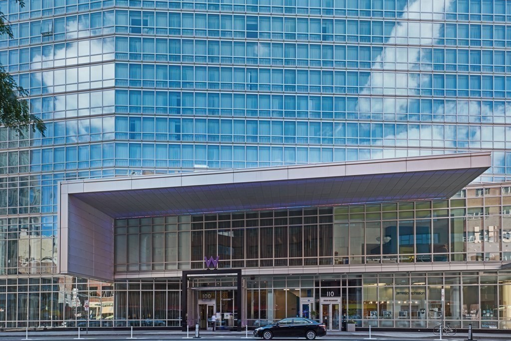 110 Stuart Street 19D