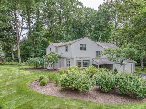 21 Hayden Ln Bedford MA 01730