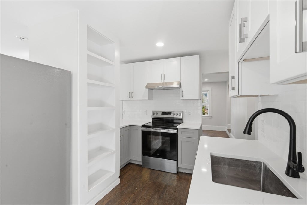 480 Summer St, Brockton, MA Photo #20