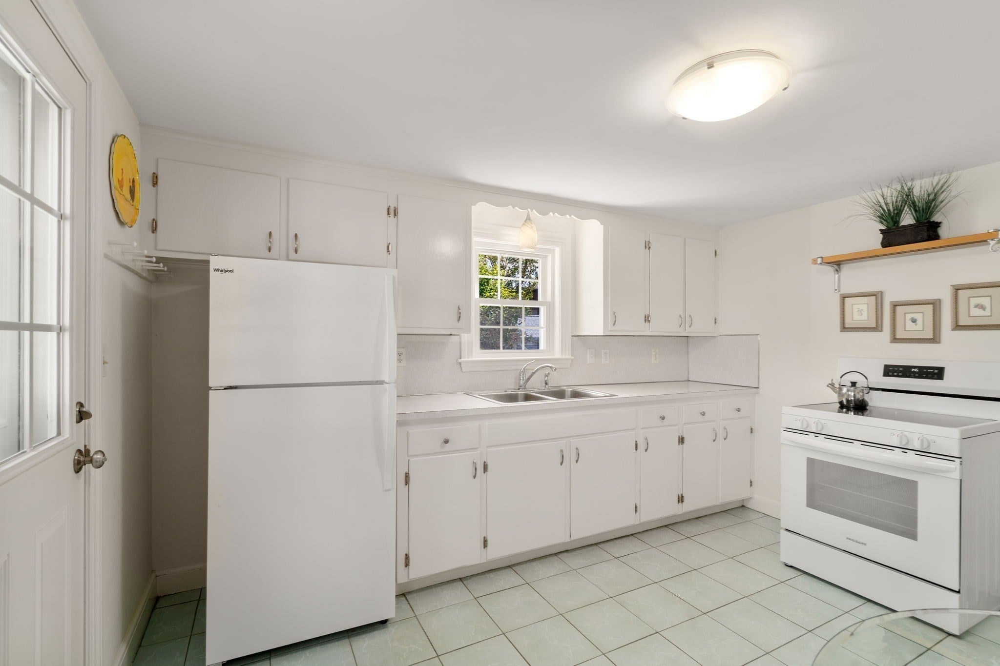 1566 Main Street, Walpole, MA, 1566 Main Street, Walpole, MA Photo #7