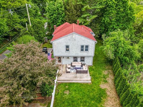 64 River St Plymouth MA 02360