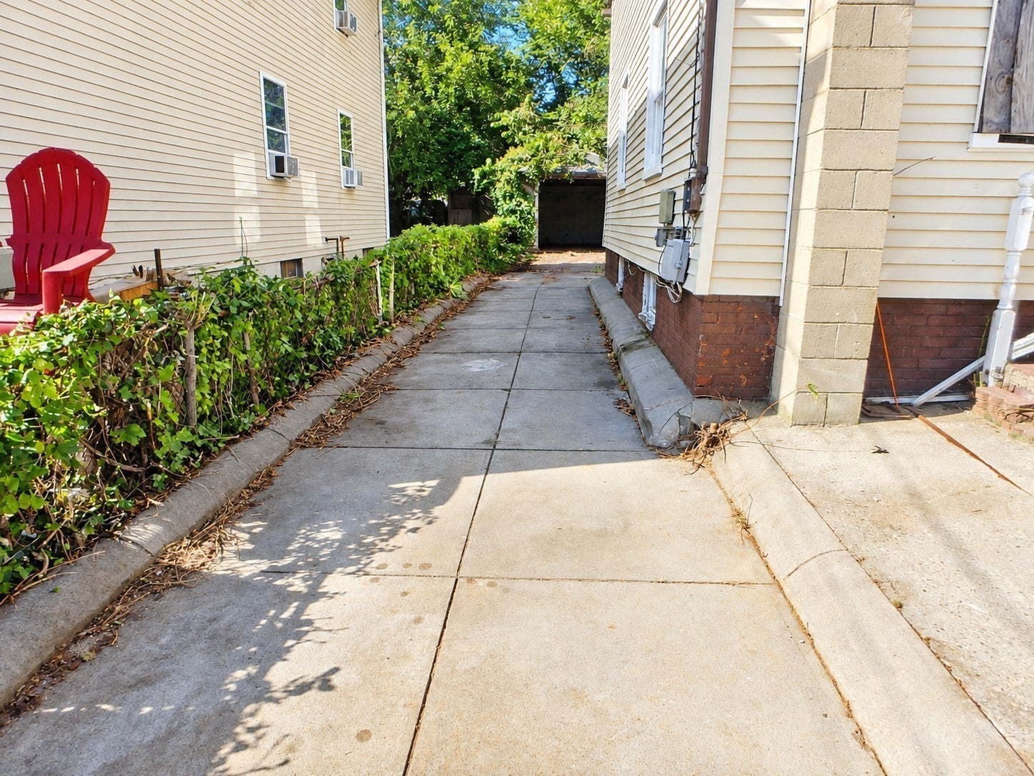 17 Rodman St