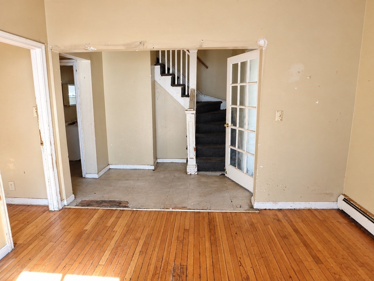 17 Rodman St
