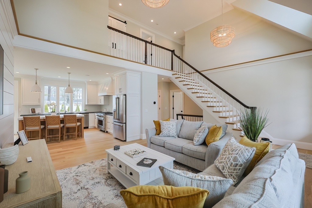 72 Woodside Dr.