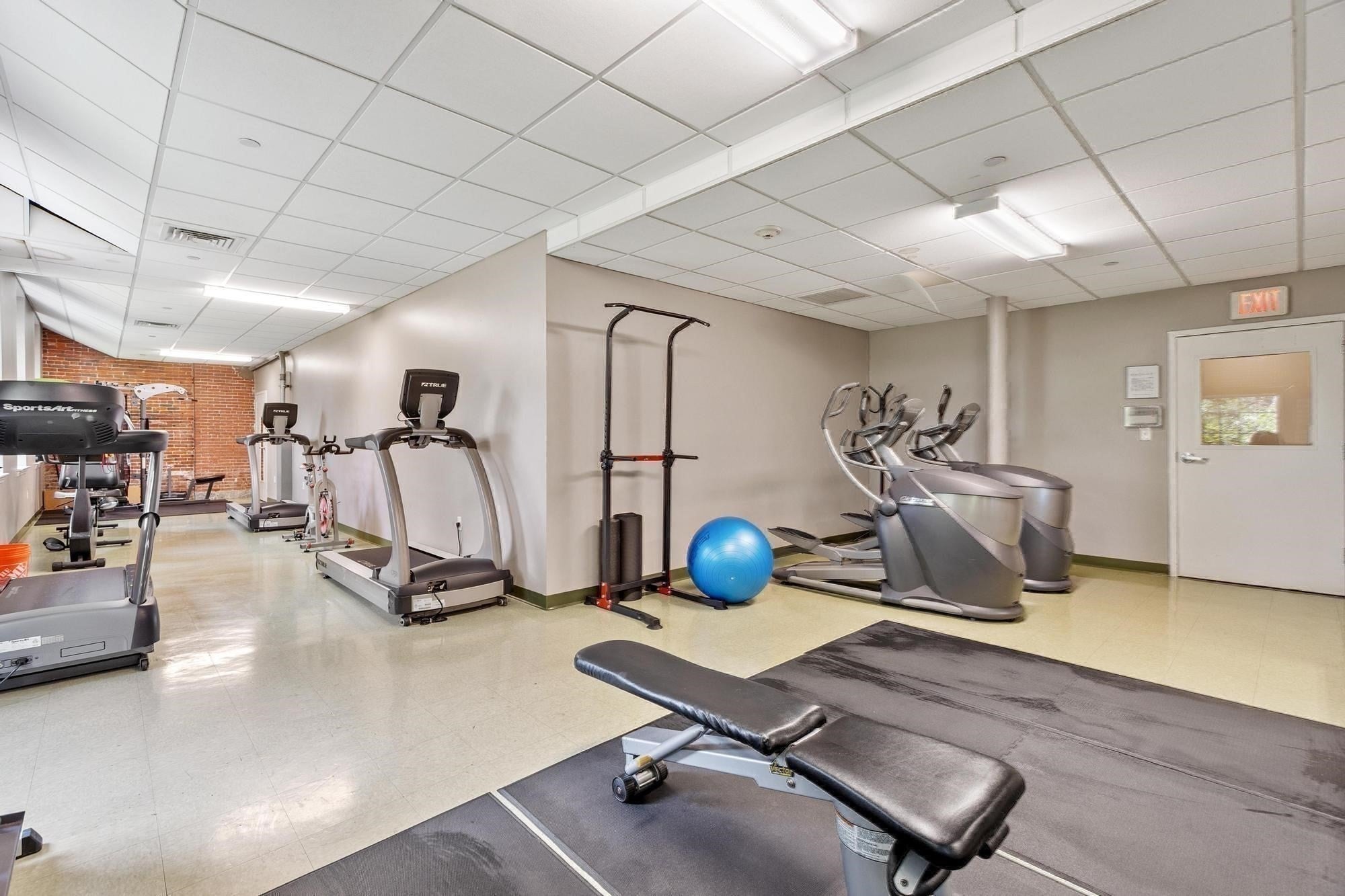 52 Lawrence Dr #601, Lowell, MA, 52 Lawrence Dr #601, Lowell, MA Photo #13