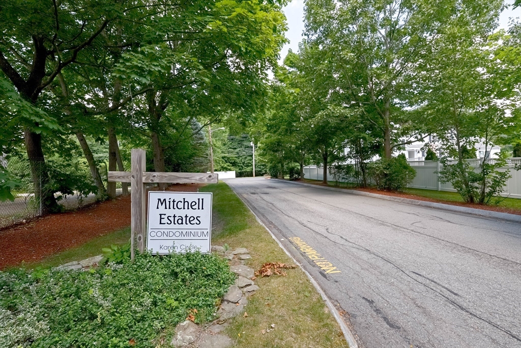 7 Karen Cir 4