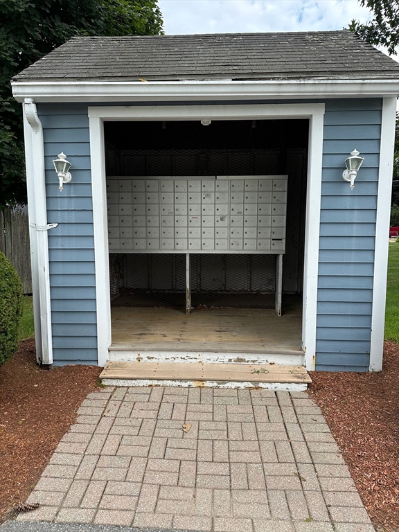 5 Turnpike Rd. 225