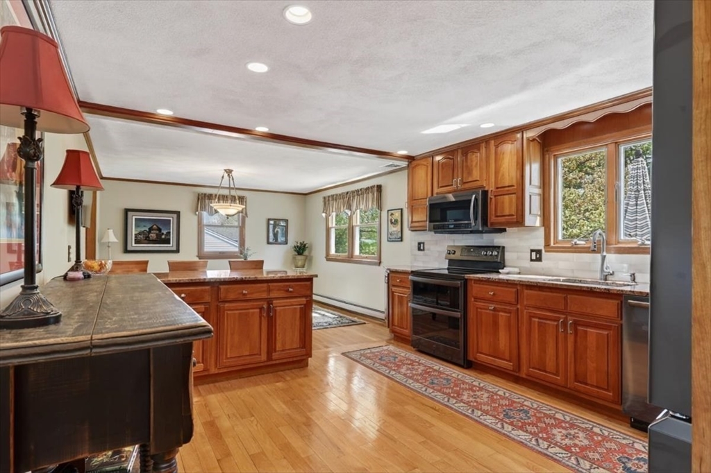111 Barstow Dr, Braintree, MA Photo #7