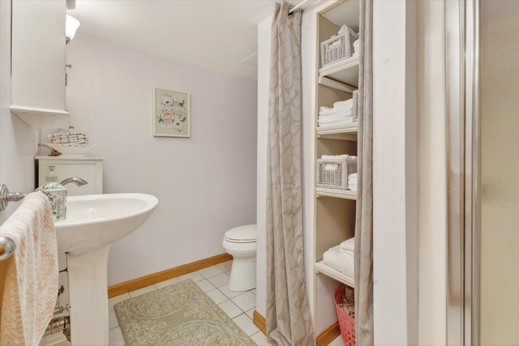 111 Barstow Dr, Braintree, MA Photo #22