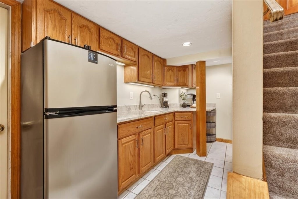 111 Barstow Dr, Braintree, MA Photo #19