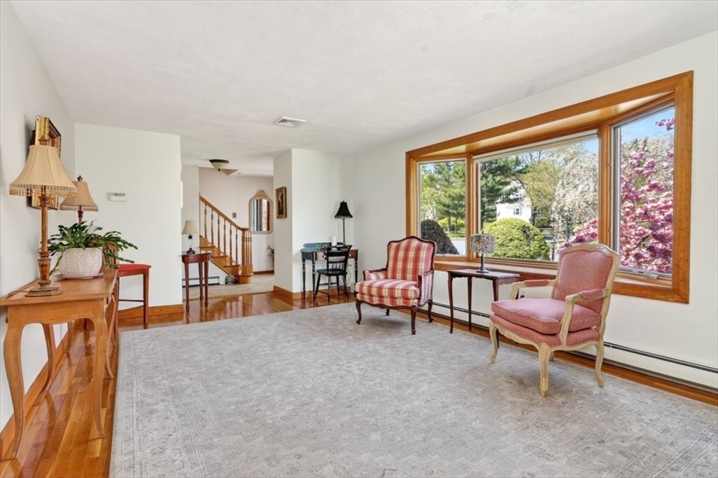 111 Barstow Dr, Braintree, MA Photo #4