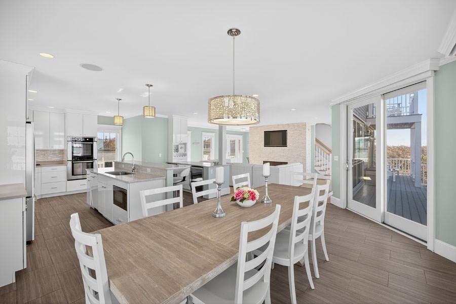 Dennis, Massachusetts 02638, United States, 4 Bedrooms Bedrooms, ,5 BathroomsBathrooms,Residential,Active,243074