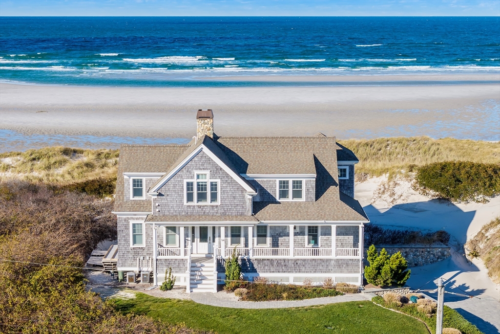 Dennis, Massachusetts 02638, United States, 4 Bedrooms Bedrooms, ,5 BathroomsBathrooms,Residential,Active,243074