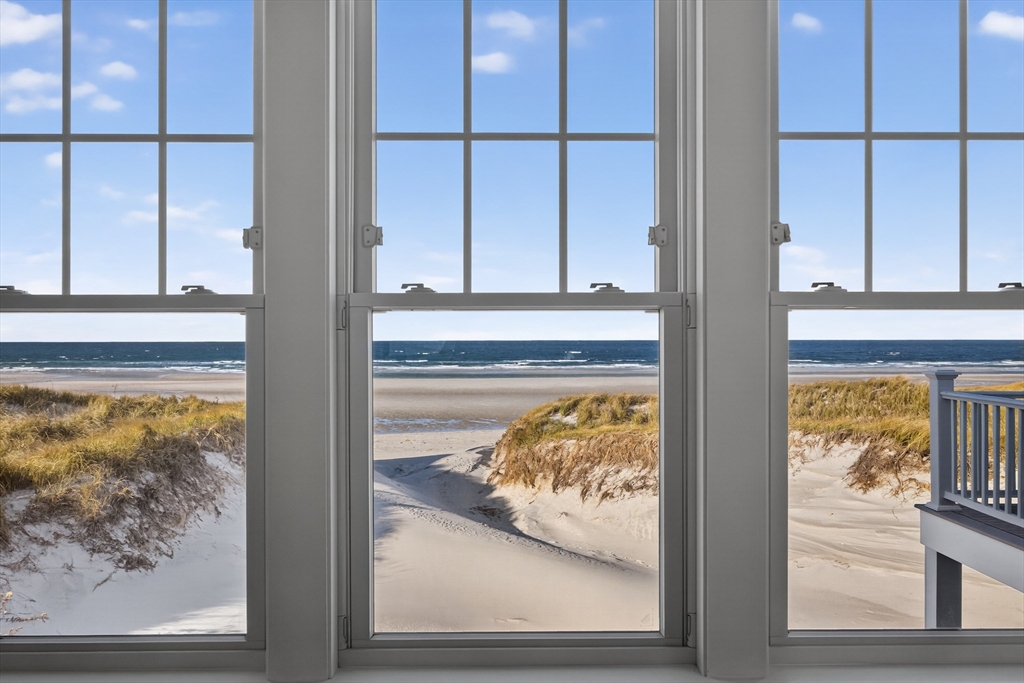 Dennis, Massachusetts 02638, United States, 4 Bedrooms Bedrooms, ,5 BathroomsBathrooms,Residential,Active,243074