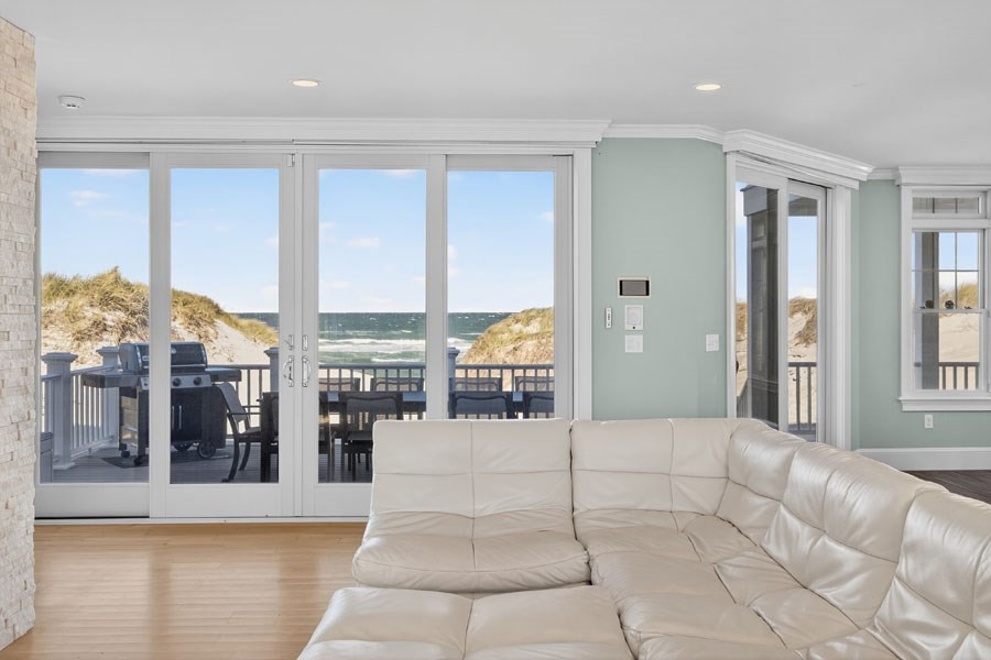 Dennis, Massachusetts 02638, United States, 4 Bedrooms Bedrooms, ,5 BathroomsBathrooms,Residential,Active,243074