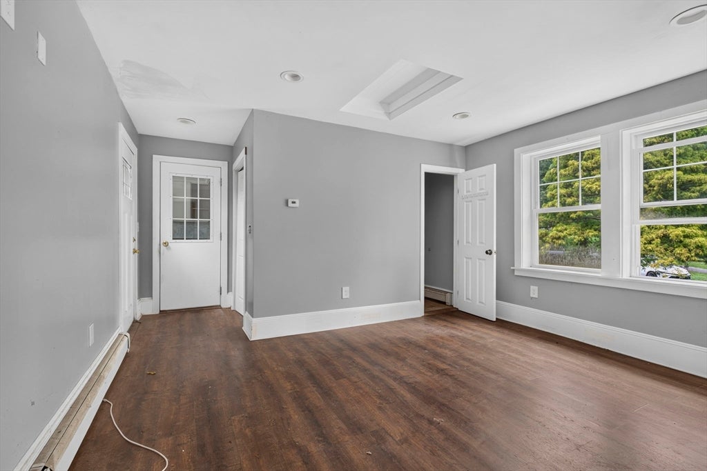 35 Leominster Rd, Lunenburg, MA Photo #15