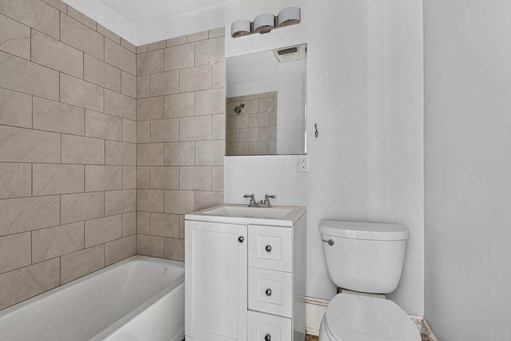 35 Leominster Rd, Lunenburg, MA Photo #20