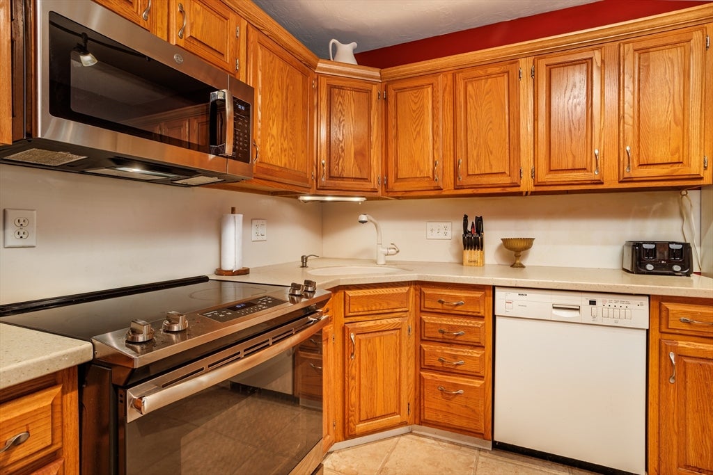 909 Ridgefield Cir 909C