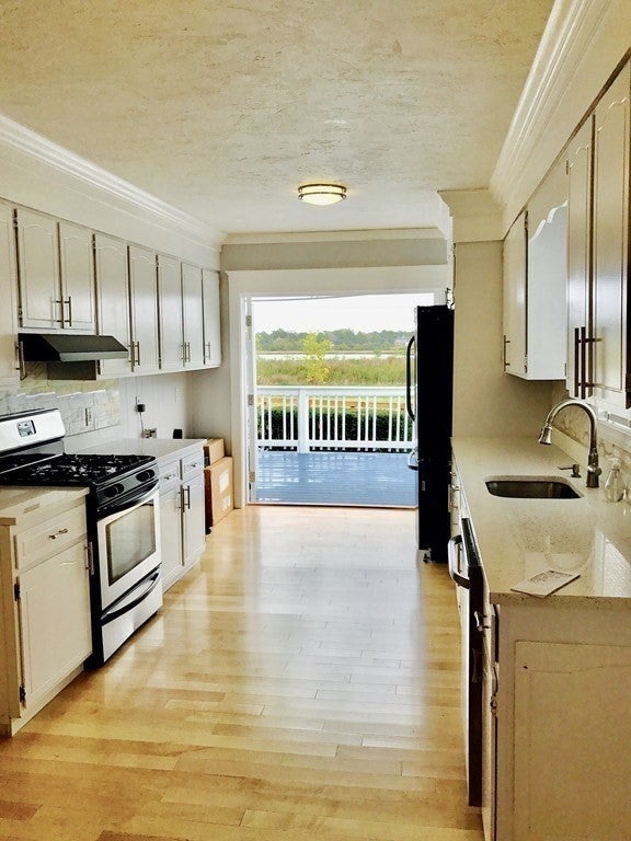83 Walnut St #1, Boston, MA Photo #4