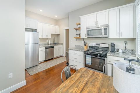 646 E 7th St 1 Boston MA 02127
