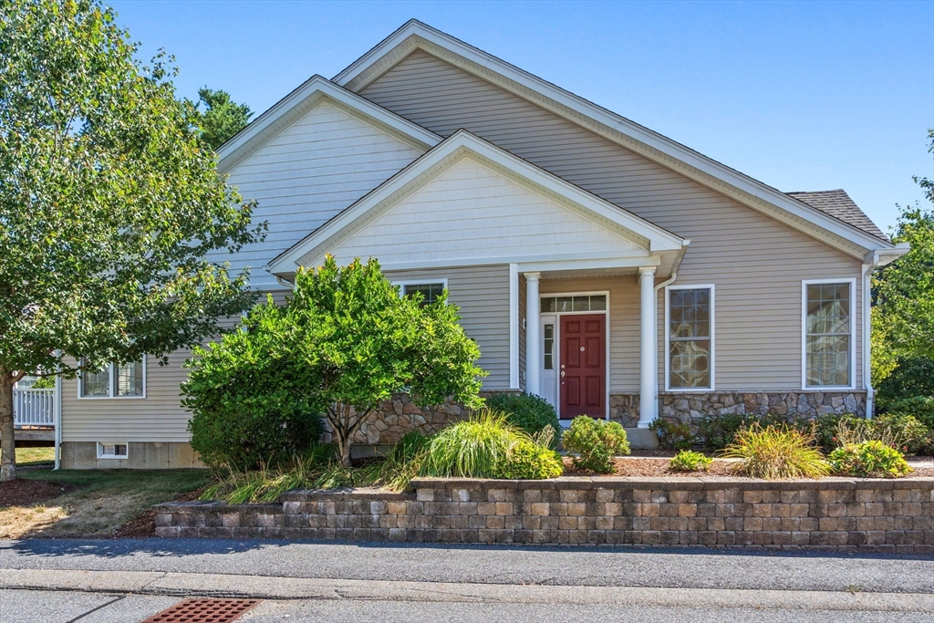 11 Pondside Lane 11