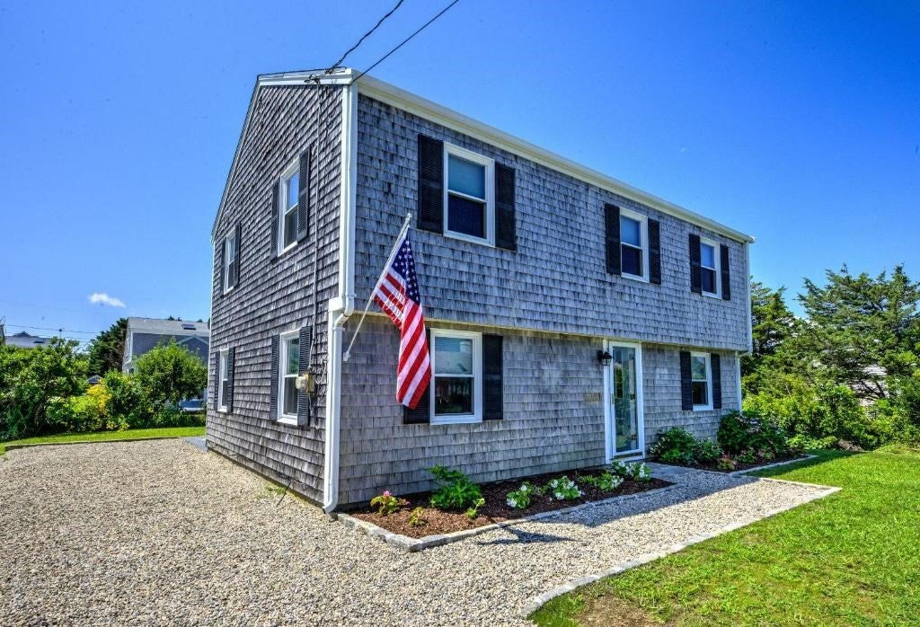 Photo of 16 Freeman Ave, Sandwich, MA