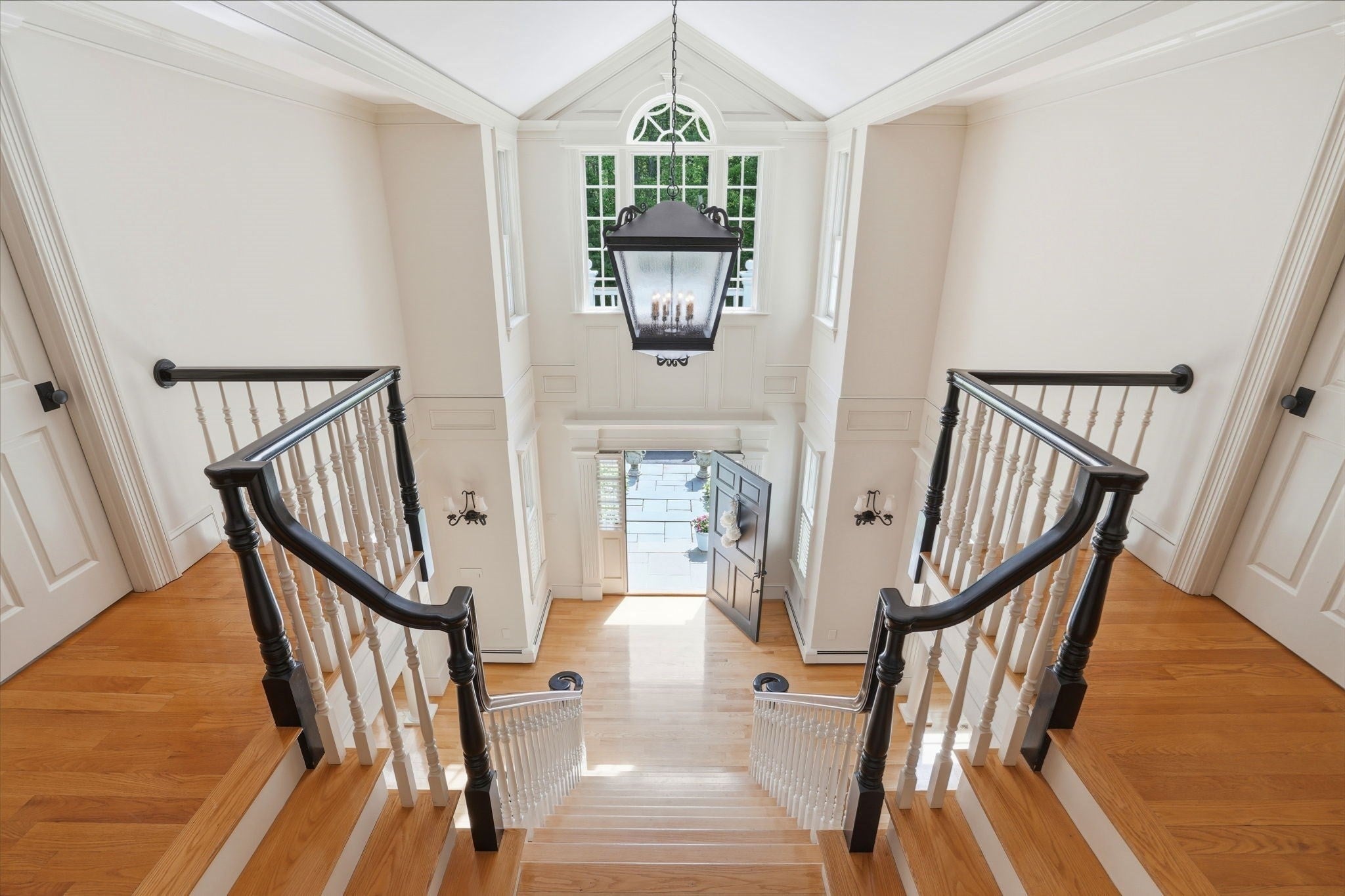 205 Pleasant St