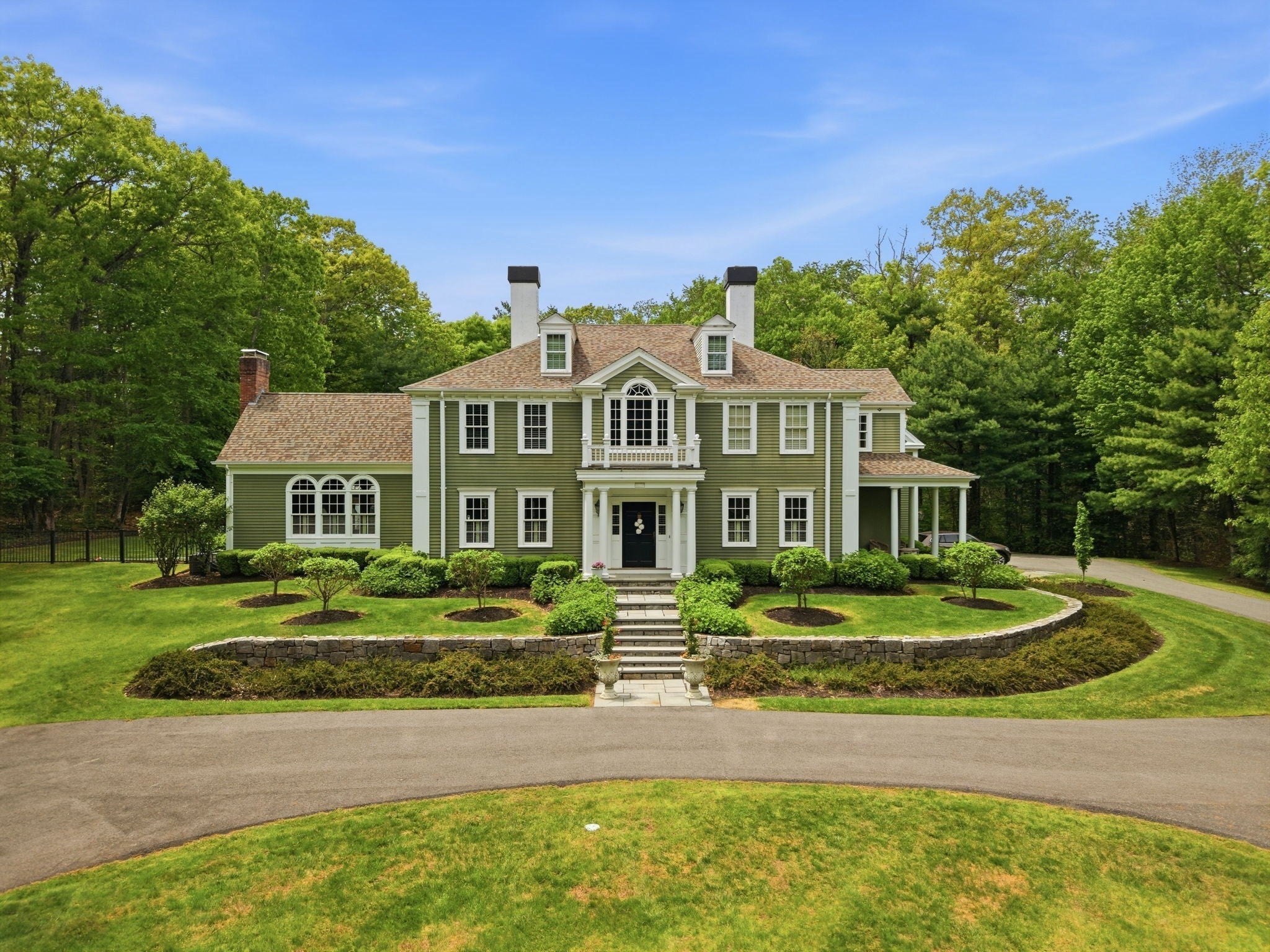 205 Pleasant St