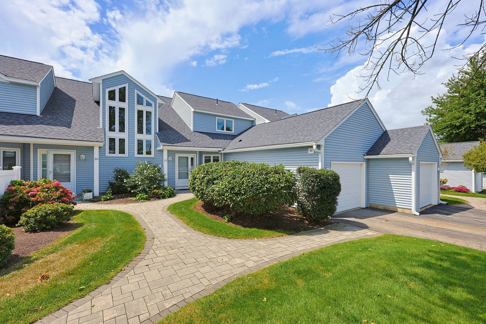 Photo of 12 Fairway Dr, Plymouth, MA