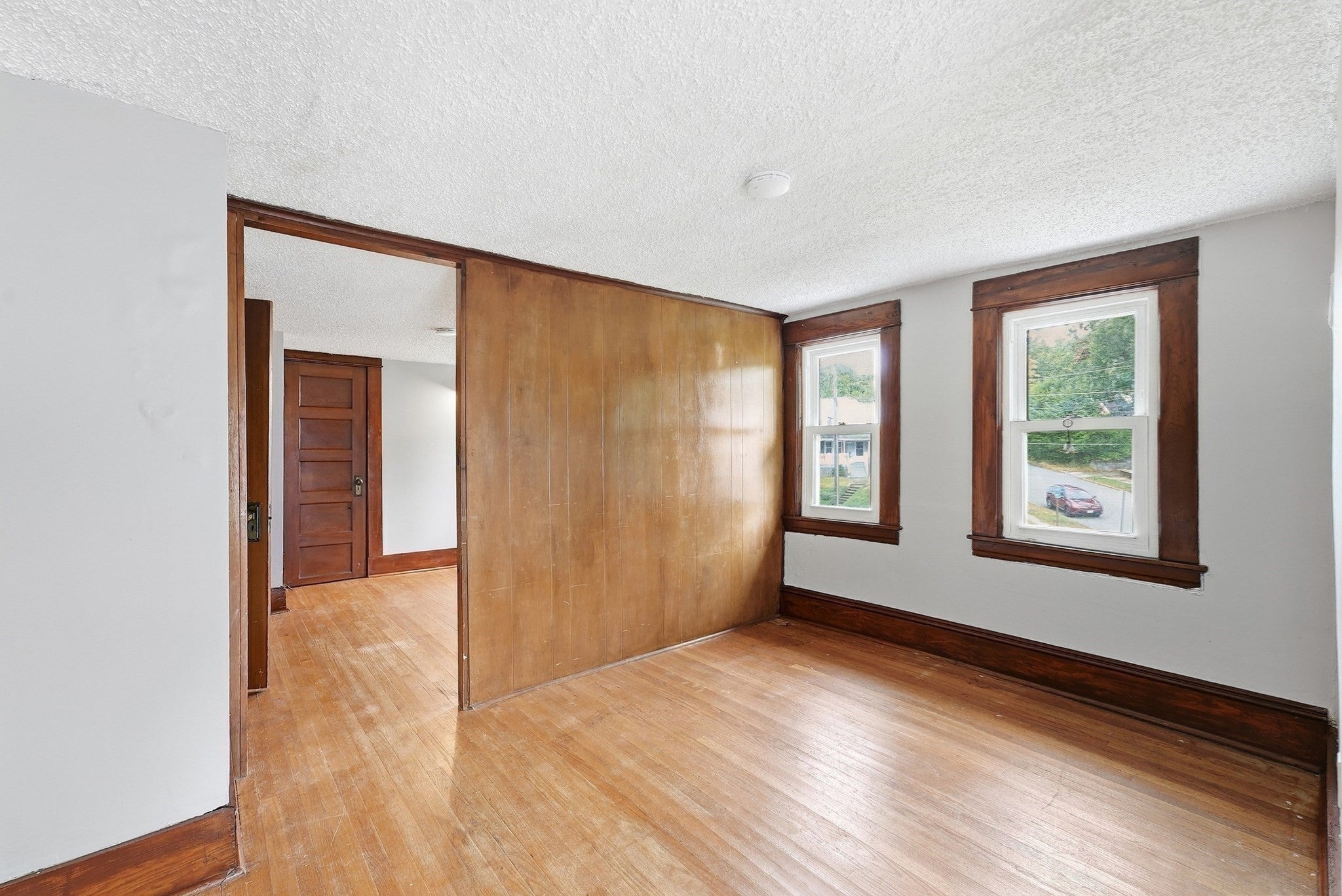 102 Tiffany St, Springfield, MA Photo #22